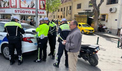 Polisten Araç Yasağı Olan Caddeye Denetim