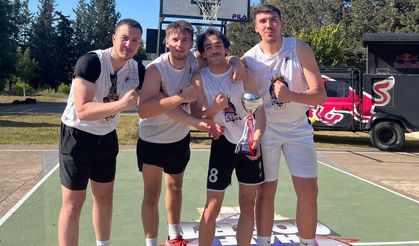 Anadolu Üniversitesi Basketbol İzmir'e Gidiyor