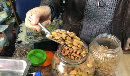 İklim Vurdu, Fiyat Uçtu: Çiçek Ihlamurun Kilosu 4 Bin 500 Lira