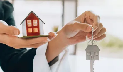 Ev Fiyatlarının Neden Yükseldiği Oraya Çıktı: Kiracılar Dikkat