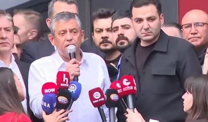Özgür Özel, CHP Genel Merkezi'nden Ayrıldı: ''Geri Gelmek Üzere Çıkıyoruz''
