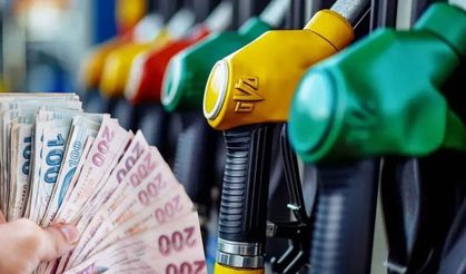 Akaryakıta Tarihi Zam Geliyor: Fiyatlar 100 Liraya Çıkacak