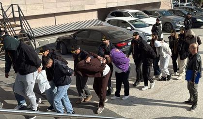 5 İlde Eş Zamanlı Fuhuş Operasyonu: 17 Şüpheli Adliyeye Sevk Edildi