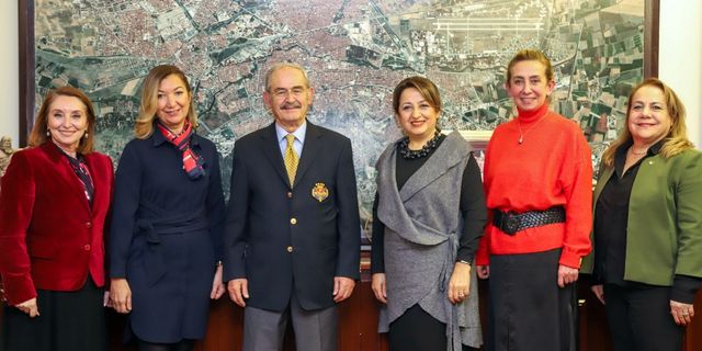 CHP li Kadın Meclis Üyelerinden Büyükerşene Ziyaret
