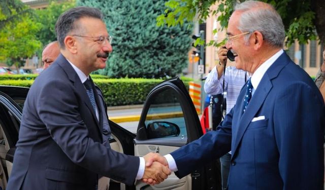 Vali Aksoy'dan Büyükerşen'e Ziyaret