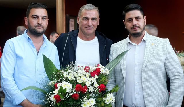 Eskişehirspor Yönetiminden A Milli Futbol Takımı’na Ziyaret