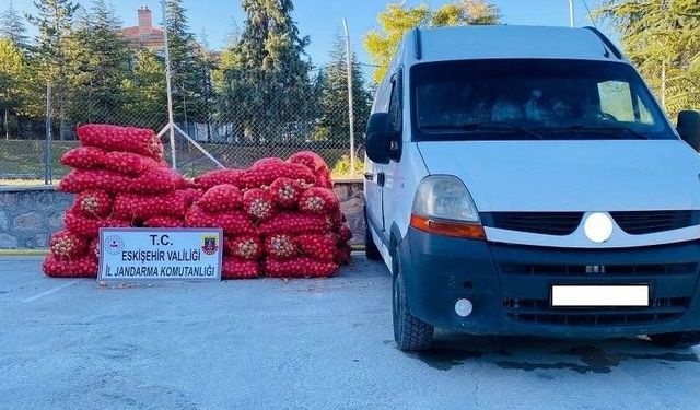 Çalınan 50 Bin Liralık Soğan Jandarma Ekiplerince Ele Geçirildi