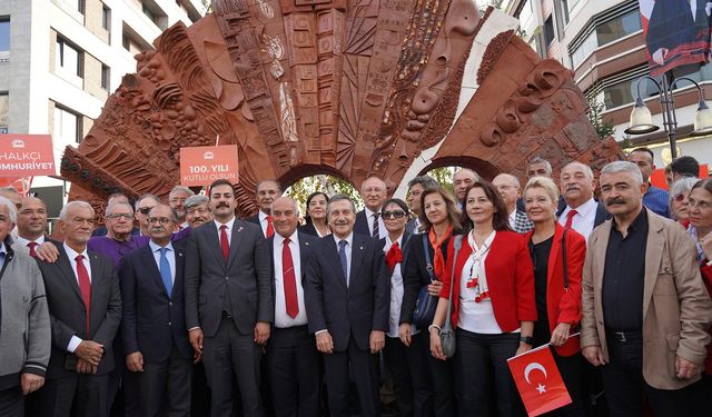 100. Yıl Cumhuriyet Anıtı 100’üncü Yıla Çok Yakıştı