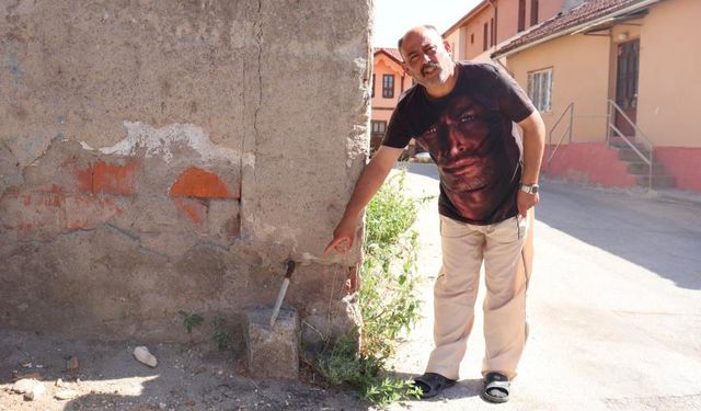 Yıllardır Akan Çeşmenin Kapatılmasına Tepki