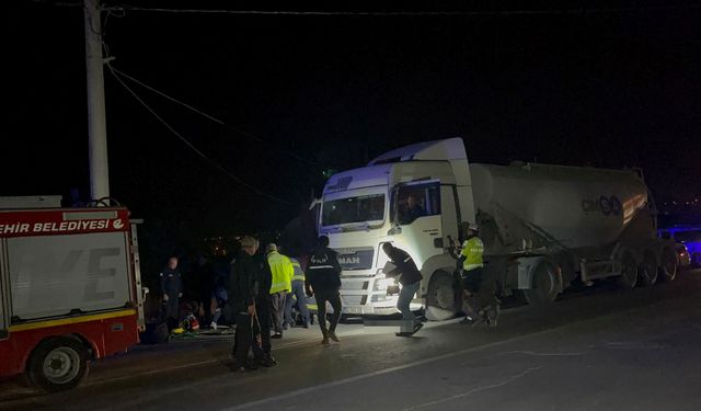 Beton Tankerinin Çarptığı Şahıs Hayatını Kaybetti