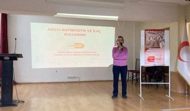 Eskişehir’de Öğrencilere Akıllı İlaç Eğitimi Verildi