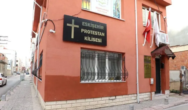 Eskişehir’de Bir Kişi Kilise Pastörüne Saldırdı