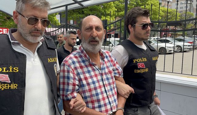 “50 Metreden Şişeyi Vuran Adamım, Öldürmek İstesem Öldürürdüm”