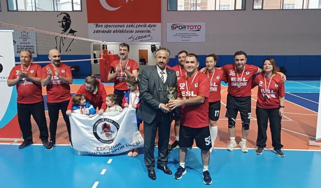 Tepebaşı İlçe Milli Eğitim Müdürlüğü’nden Voleybol Turnuvası