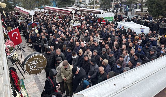 Aynur Özaydemir’in Cenaze Törenine Yoğun Katılım