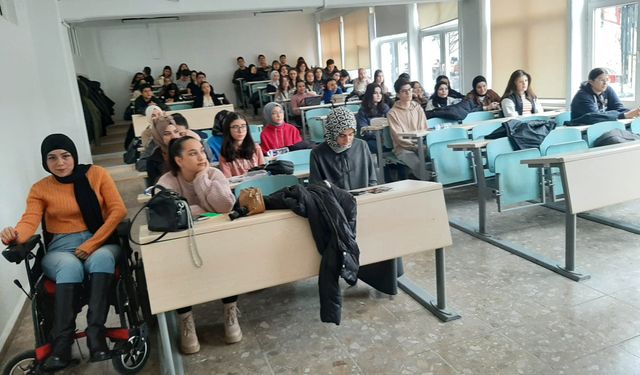 İl İnsan Hakları Kurulu Üyeleri Eğitim Fakültesi’nde Derse Katıldı