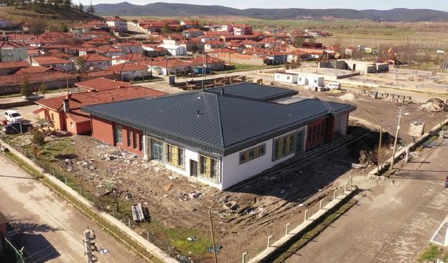 Entegre Sağlık Merkezi Kırka'da Hizmete Hazırlanıyor