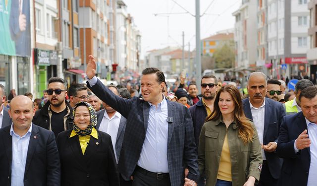 Nebi Hatipoğlu "Odunpazarı Cumhur Yürüyüşü" Gerçekleştirdi