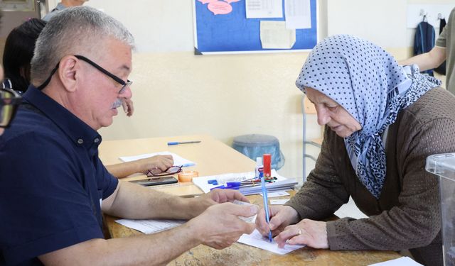 Eskişehir'de 4 Bin Kişi Sandığa Gitti