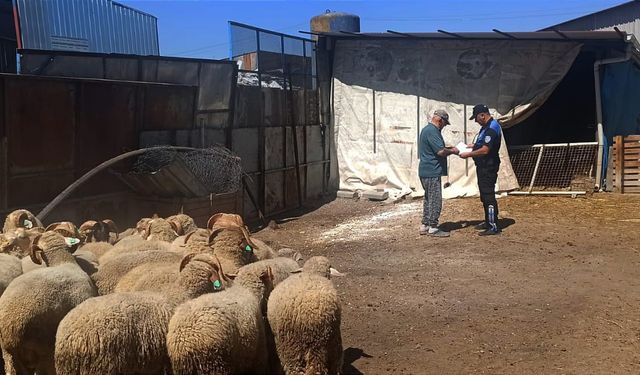 Kurban Pazarında Polisten Esnafa Bilgilendirme