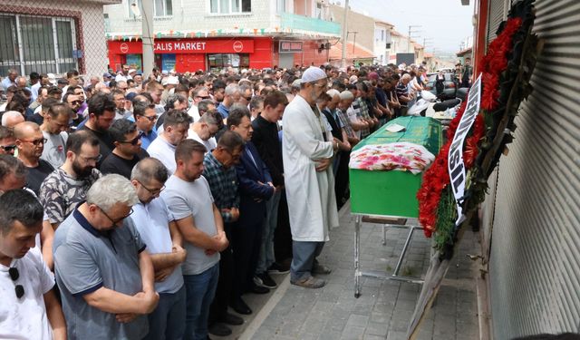 Vahşice Katledilen Anne-Oğul Aynı Tabutta Son Yolculuğuna Uğurlandı