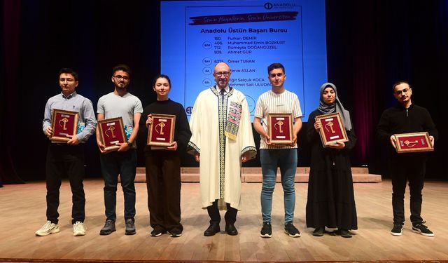 Anadolu Üniversitesi Tercihlerde Öğrencilerin Gözdesi