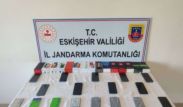 Kaçak Telefonlara Jandarma Engeli