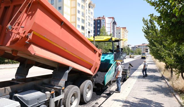 Büyükşehir'de Yol Çalışmaları Devam Ediyor