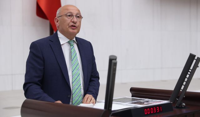 Çakırözer: "Yaşasın egemen ve bağımsız Kuzey Kıbrıs Türk Cumhuriyeti!”