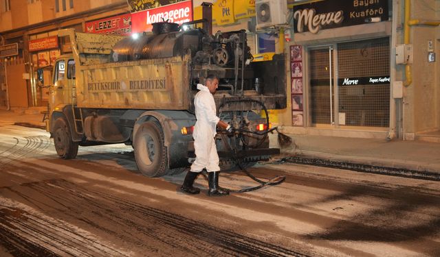 Eğitimciler Caddesi'nde Gece Çalışması