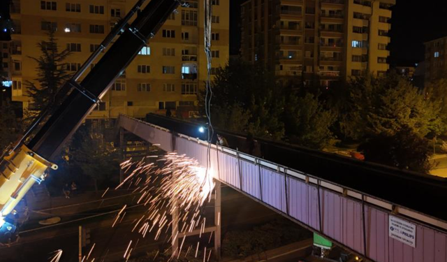 'O' Üst Geçidin Yıkımı Başladı