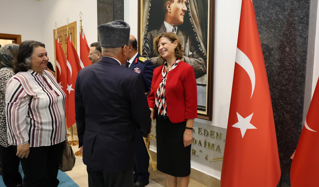 Vatandaşlardan Ünlüce'ye Yoğun İlgi