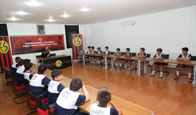 Odunpazarı'nın Miniklerinin Eskişehirspor Heyecanı