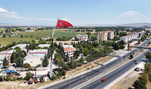 Dev Türk Bayrağı Görenleri Hayran Bırakıyor