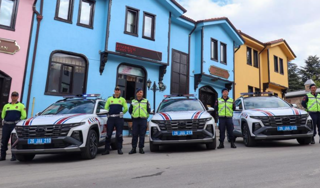 İl Jandarma Komutanlığı Envanterine Yeni Araçlar Katıldı