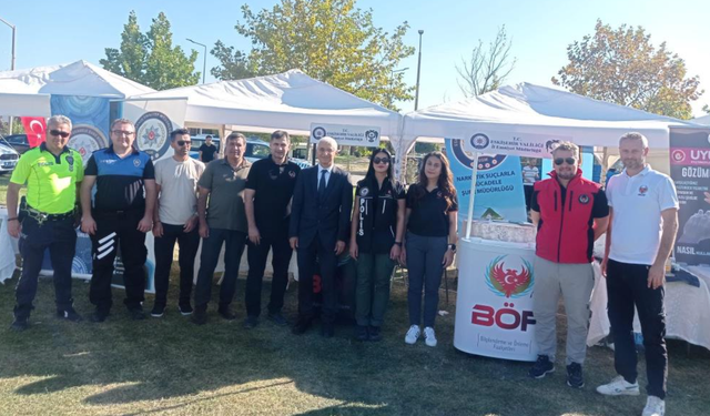 Polis Ekipleri Öğrencileri Bilgilendiriyor