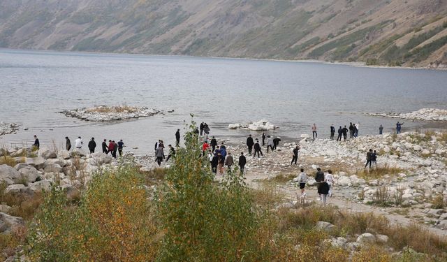 Eskişehirli Öğrenciler Nemrut Gölü'ndeydi