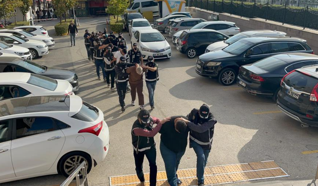 Eskişehir'de Silah Ticareti: 7 Şüpheliden 4'ü Tutuklandı