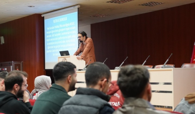 "Öğrenci Kulüpleri Bilgilendirme" Toplantısı Gerçekleştirildi