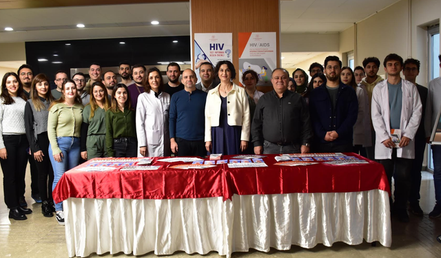 Dünya AIDS Günü Etkinliği Düzenlendi