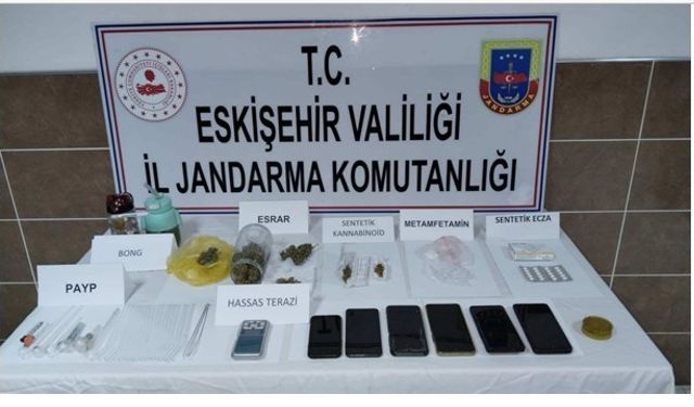 İlçelerde Uyuşturucu Operasyonu Düzenlendi