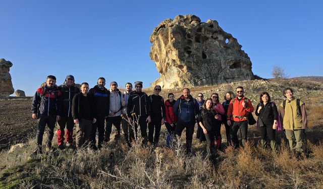 Doğaseverler Eskişehir'in Anıtında Buluştu