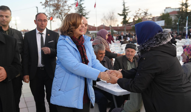 Ayşe Ünlüce İftar Sofrasında Han Halkıyla Buluştu