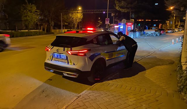 Eskişehir’de Motosiklete Çarpan Otomobil Kaçtı!