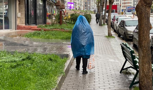 Eskişehir’de Şiddetli Yağış Ulaşımı Aksattı