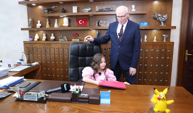 Başkan Kurt, Koltuğunu Miray Duru'ya Bıraktı