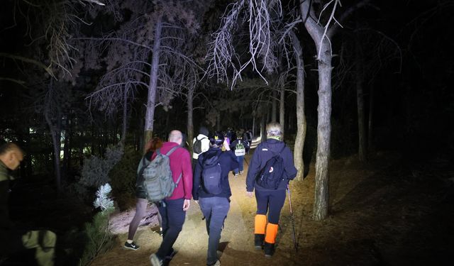 Eskişehirliler Kent Ormanı’nda Sağlıklı Yaşam İçin Yürüdü