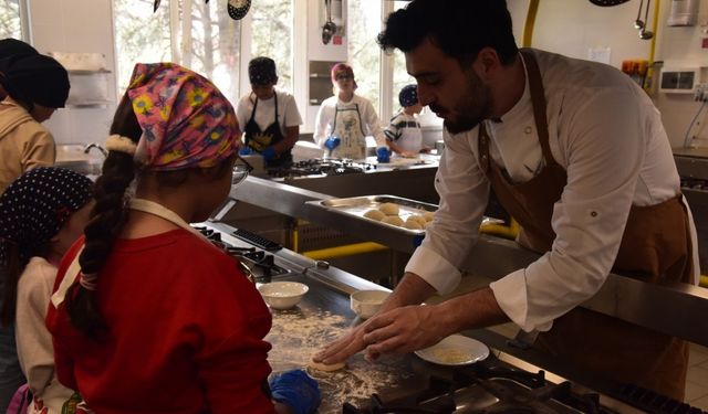 Çocuklar “Dünya Mutfakları”nı Keşfediyor