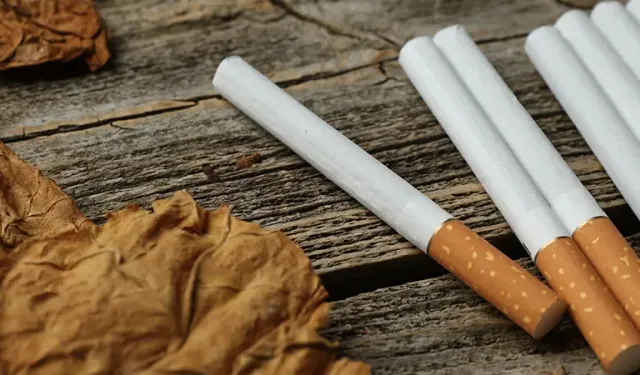 Ocak’tan İtibaren Sigaraya 5 TL, Alkole Yüzde 15 Zam Bekleniyor