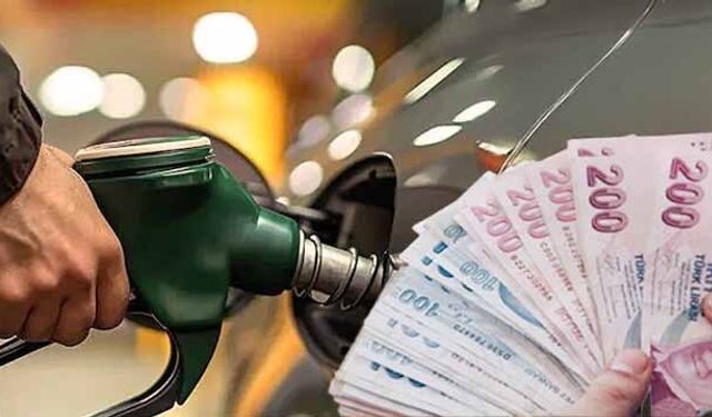 Araç Sahiplerine Kötü Haber: Benzine İndirim Geliyor Ama...